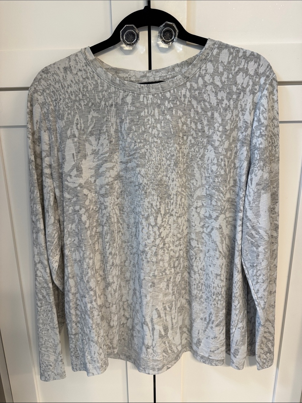Simply Vera Vera Wang Gray Patterned Long-Sleeve Top